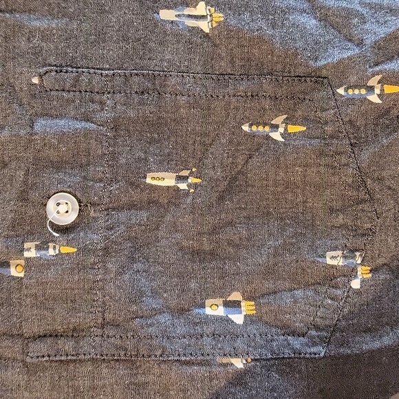 Medium Random Access Rocketship Button-up - Picture 3 of 3